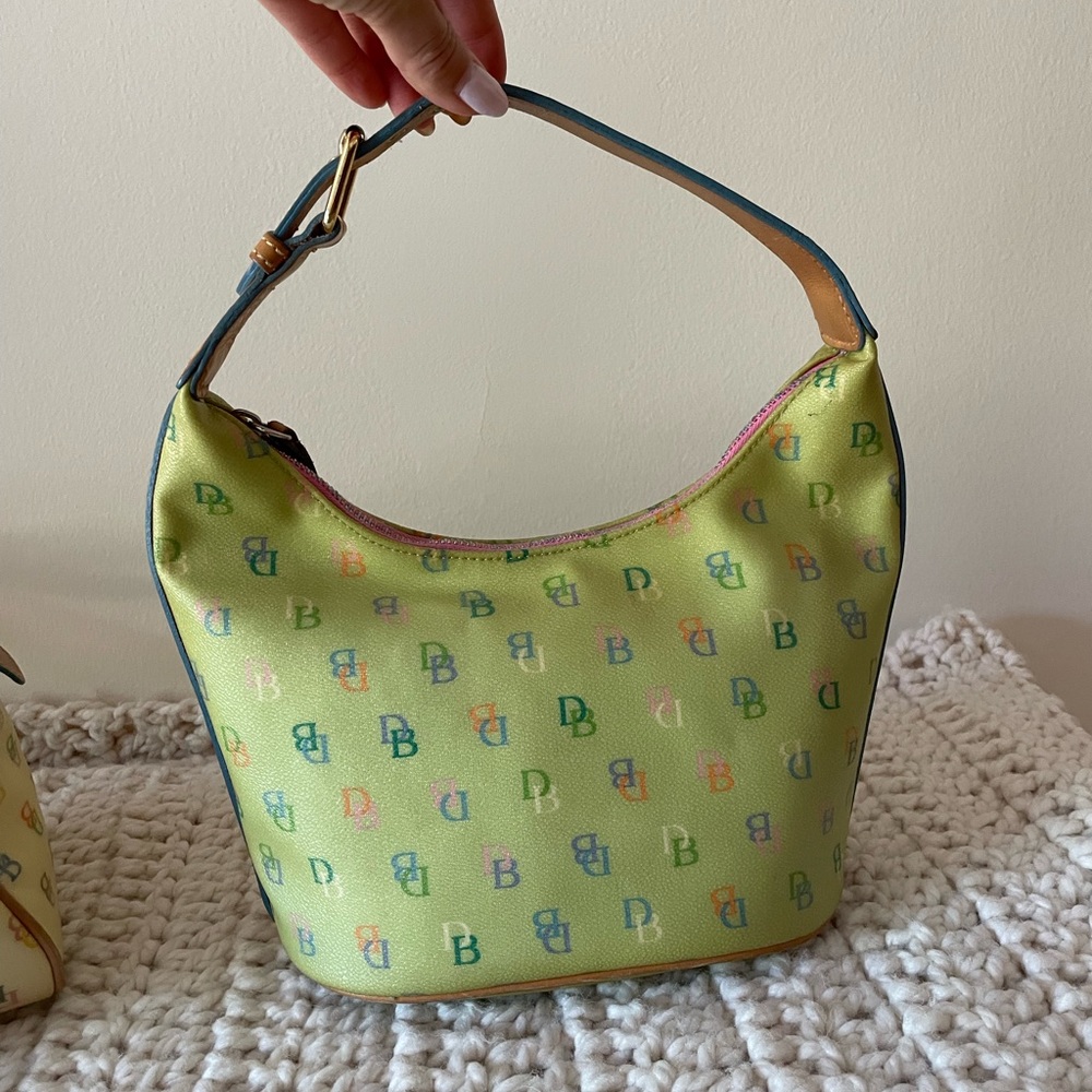 ⭐️SOLD⭐️ Dooney & Bourke purse